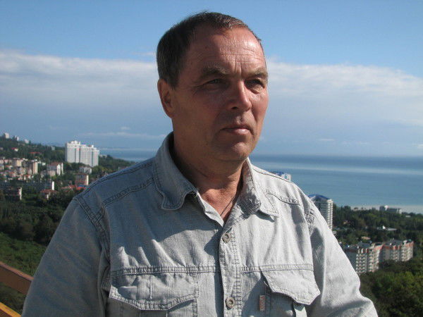 Углов Виктор