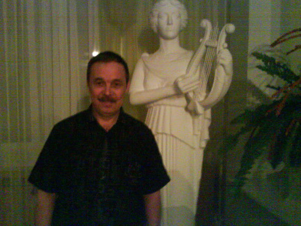 Александр Телятник