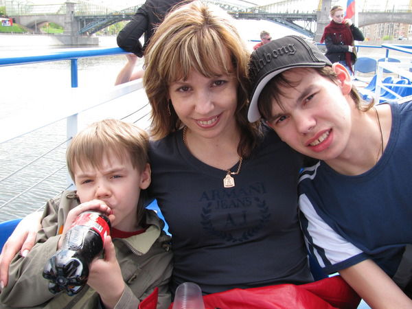 Лариса Крючкова