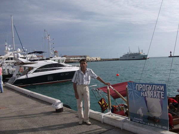 Сергей Ларионов