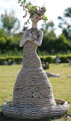 Оля Власова