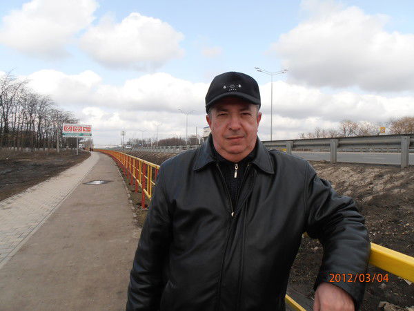 Михаил Никонов