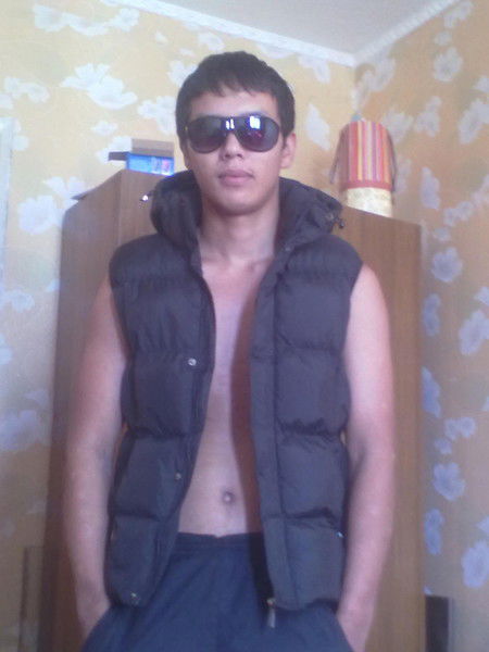 Арман Атаханов