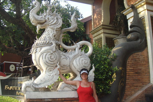 Нина Емельянова