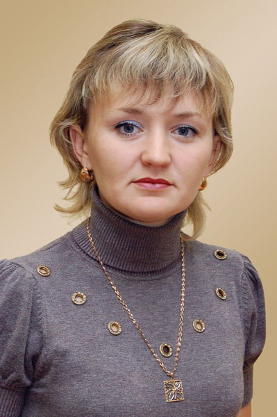Елена Захарова