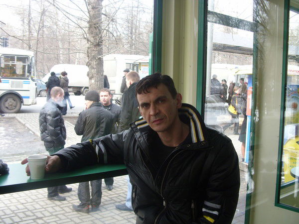 Юрий Иванов