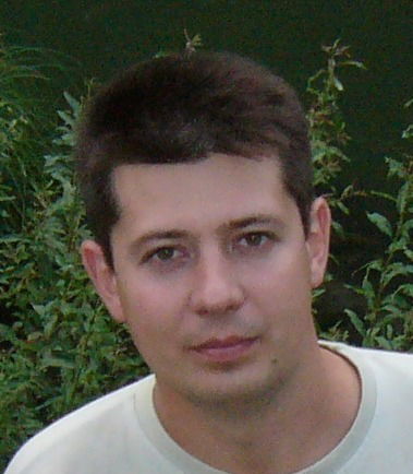 Андрей Глухов