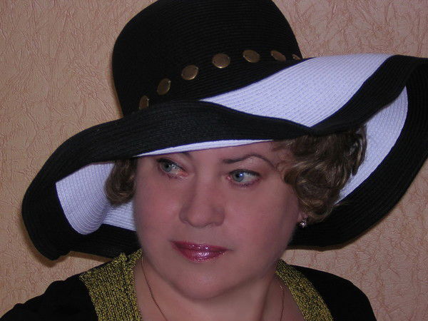 Лариса Становова