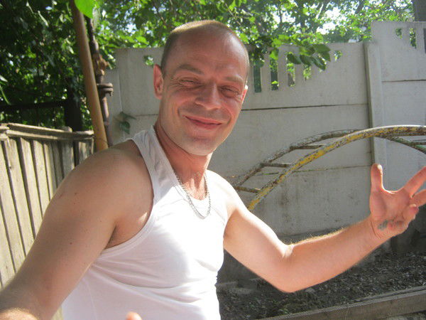 Александр Иванов