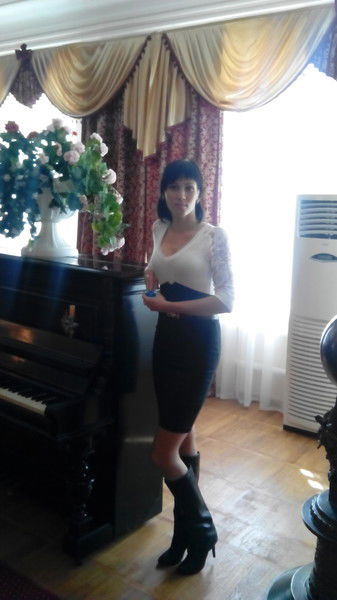 Оленька Лобанева-Боженко