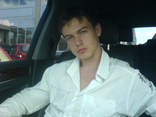 Неизвестно Неизвестно