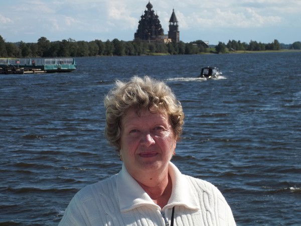 Лариса Чехонина