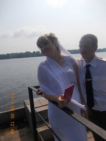 Алена Попова