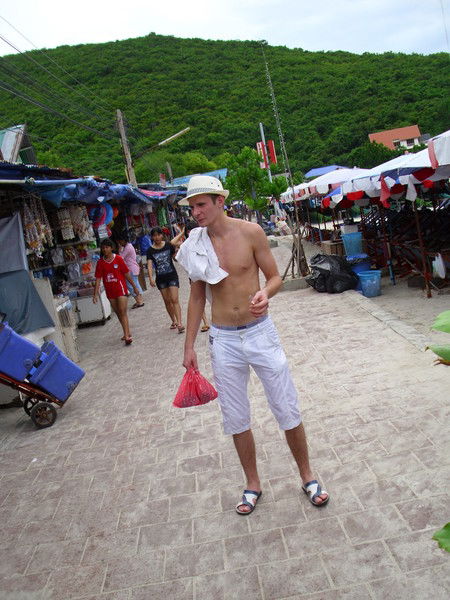 Владимир Левов