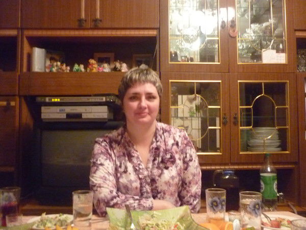 Наташа Щенова