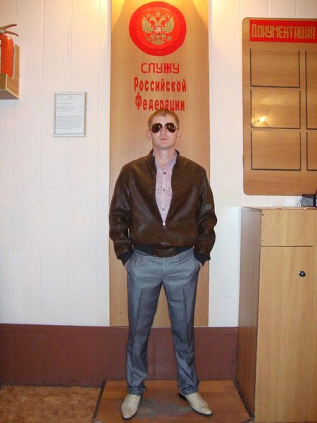 Михаил Попов