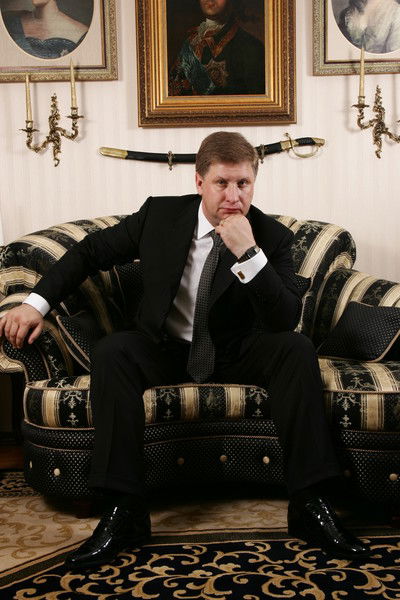 Игорь Симонов