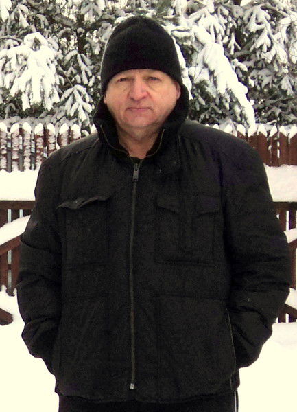 Юрий Леонов