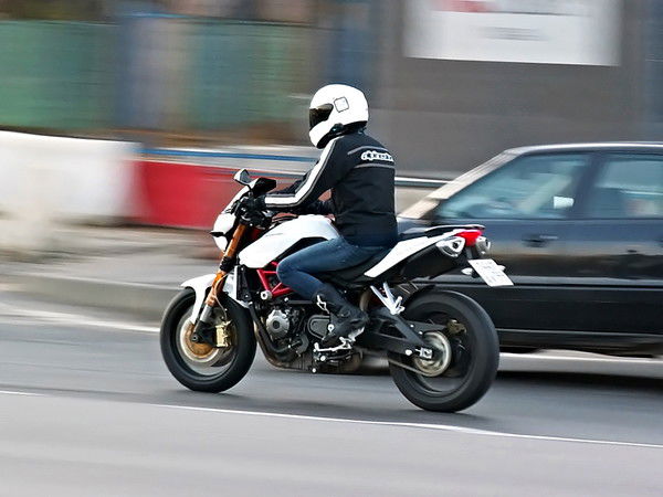 Владислав Артемов