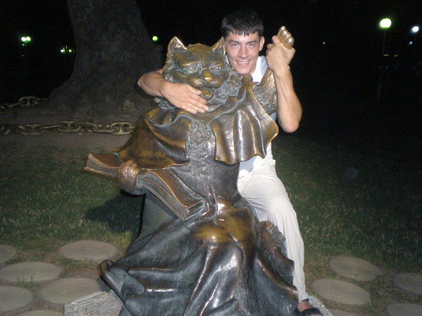 Дмитрий Юхалов