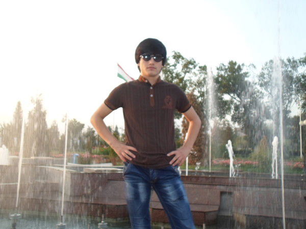 Фаридун Шарипов