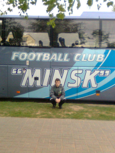 Влад Емельянов