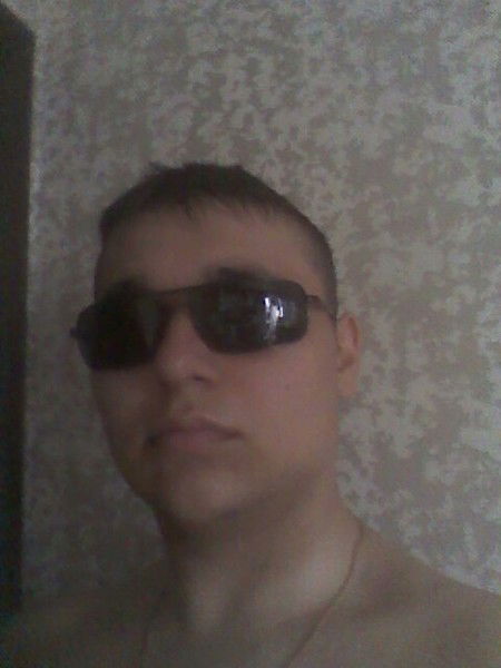 Никита Низлобин