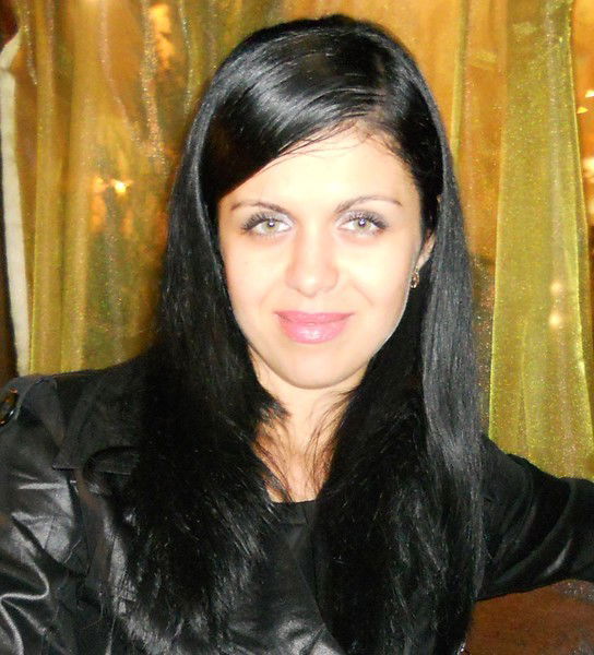 Элина Леонова