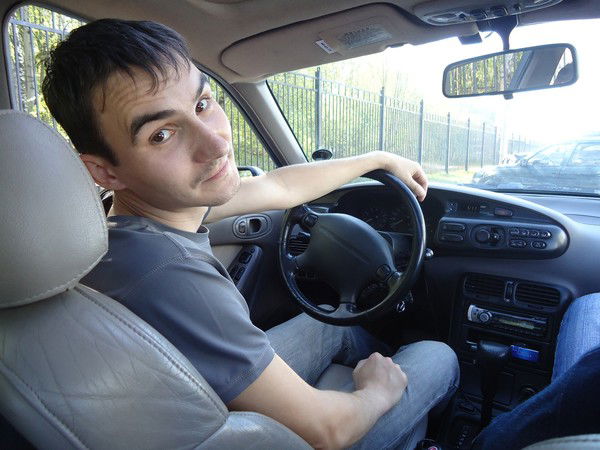 Олег Колесников