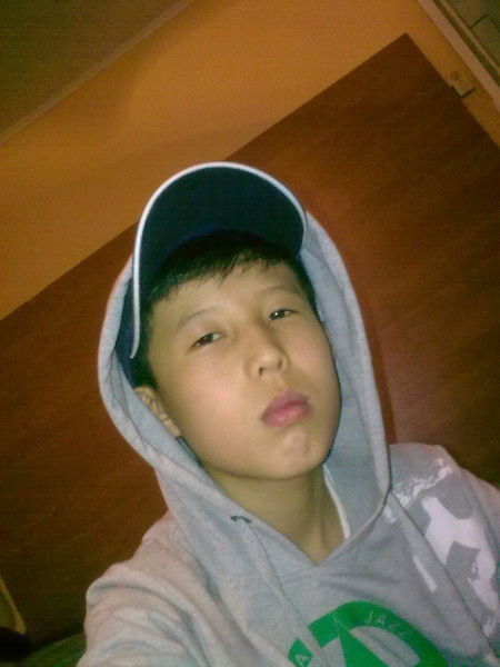 Жандос Естаев