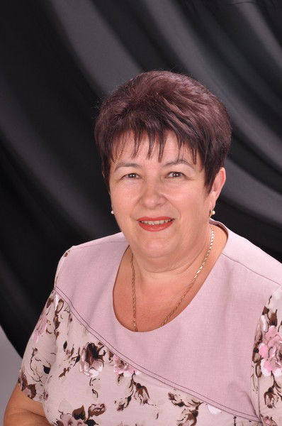 Анна Диброва