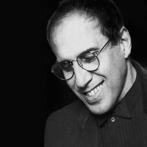 Алена ----------