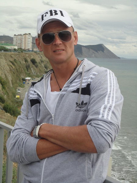 Андрей Волков