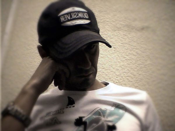 Александр Валерьевич