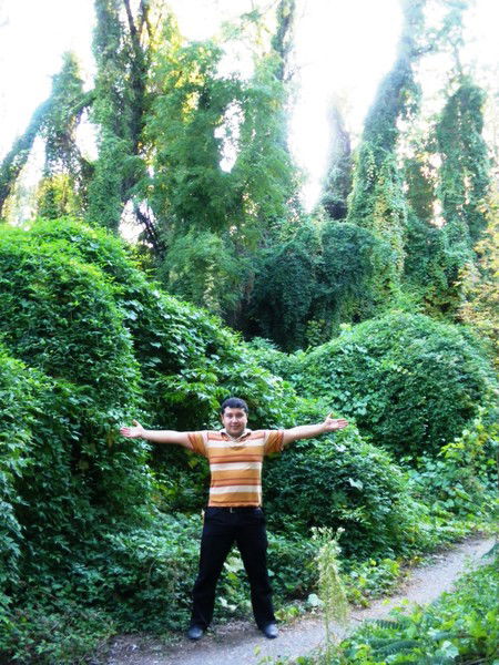 Салахутдинов Сарвар