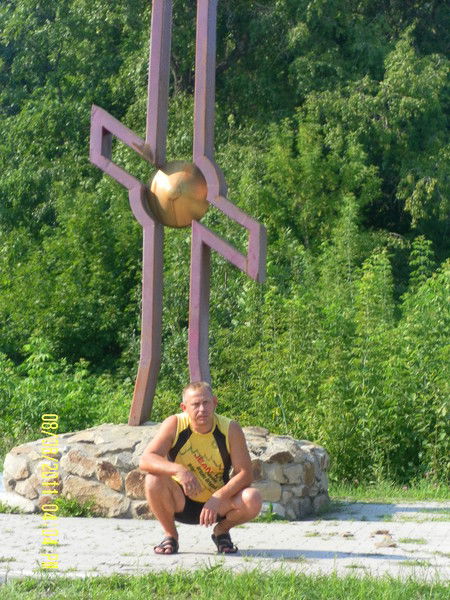 Олег Моновцов