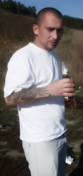 Антон Попов