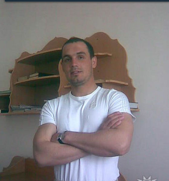 Денис Николашкин