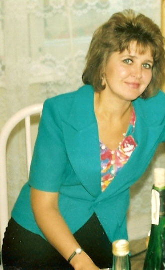 Елена Антропова