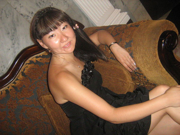 Арай Ожанова