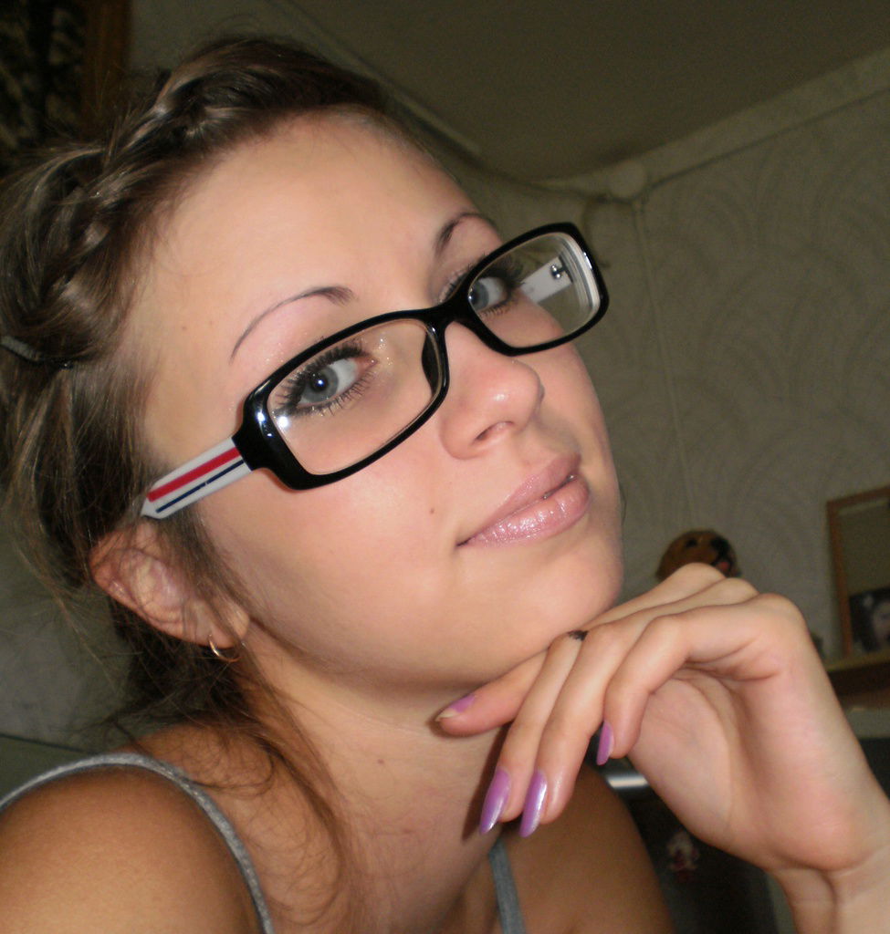 Оленька Мокеева