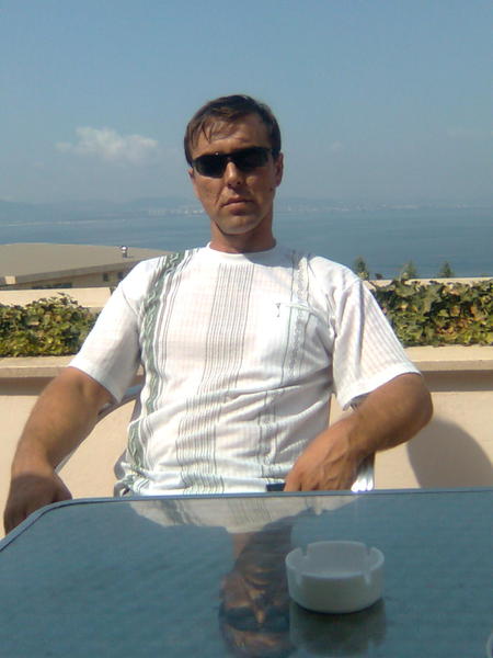 Геннадий Кобзарь