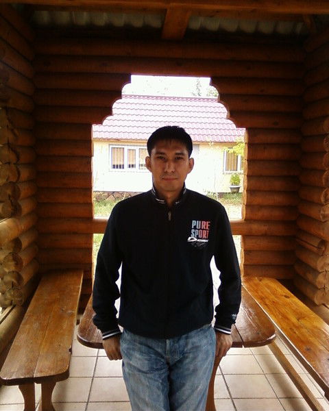 Асхат Аскаров