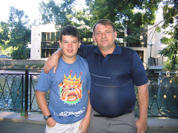 Максим Лужецкий