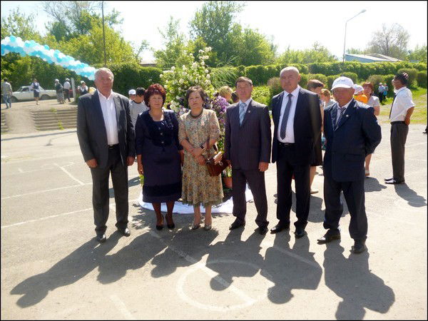 Дзержинская Средняя Школа