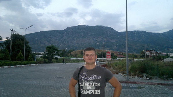 Денис Батрудинов