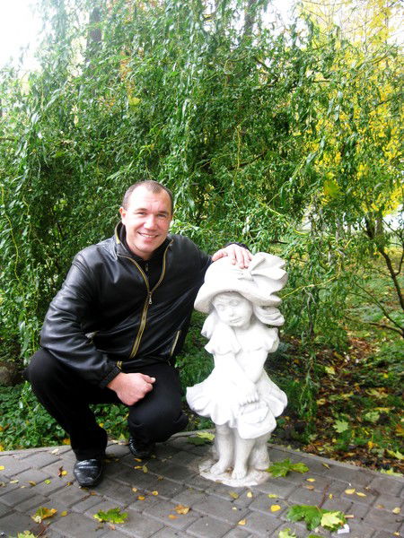 Анатолий Папиж