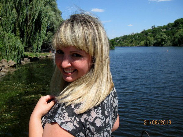 Юля Синамян