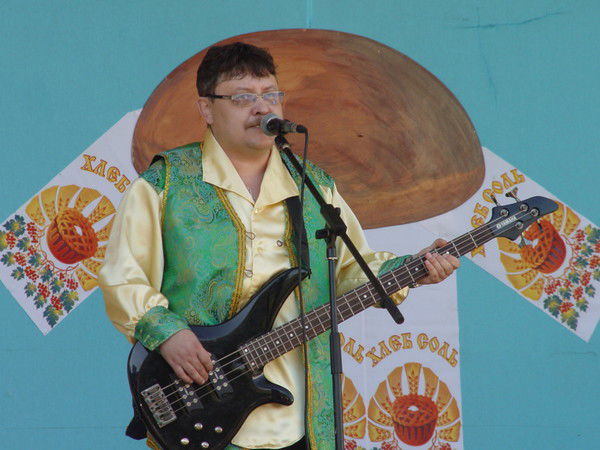 Макаров Олег