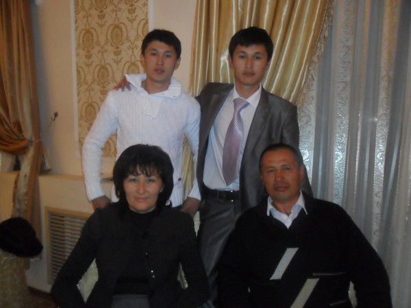 Елдос Сасанов